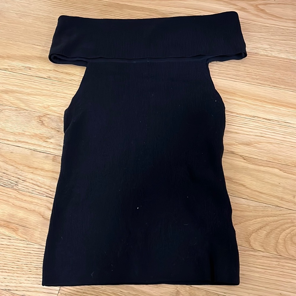 Artizia Wilfred Off the Shoulder Knit Top